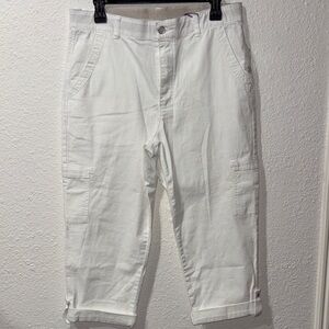 Gloria Vanderbilt Cropped Cargo Pants NWT